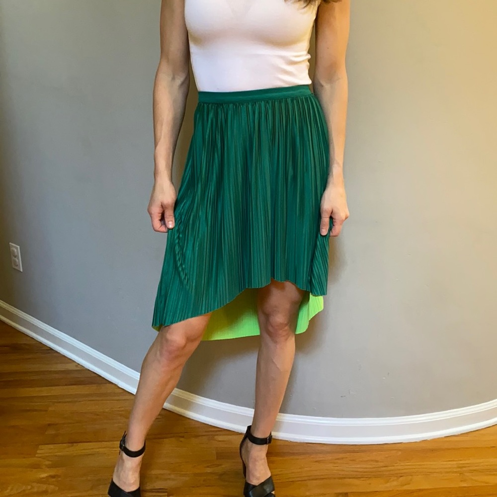 Reversible hi-lo skirt